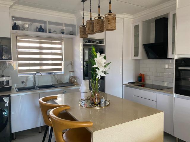 House for rent in Waterkloof, Gauteng