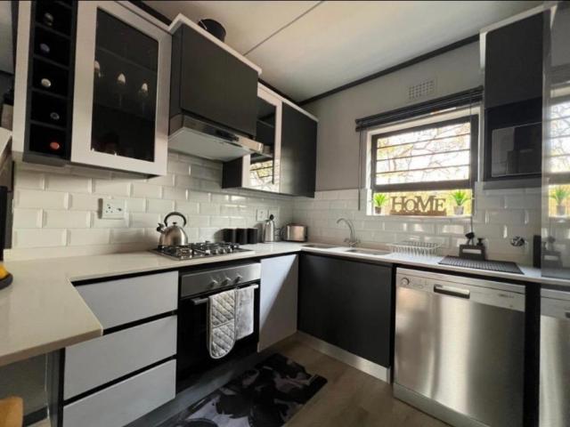 Apartment for rent in Waterkloof, Gauteng
