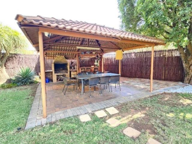 House for rent in Waterkloof, Gauteng