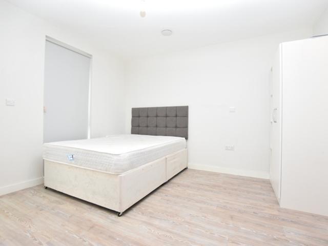 Studio for rent in Neepsend, Kelham