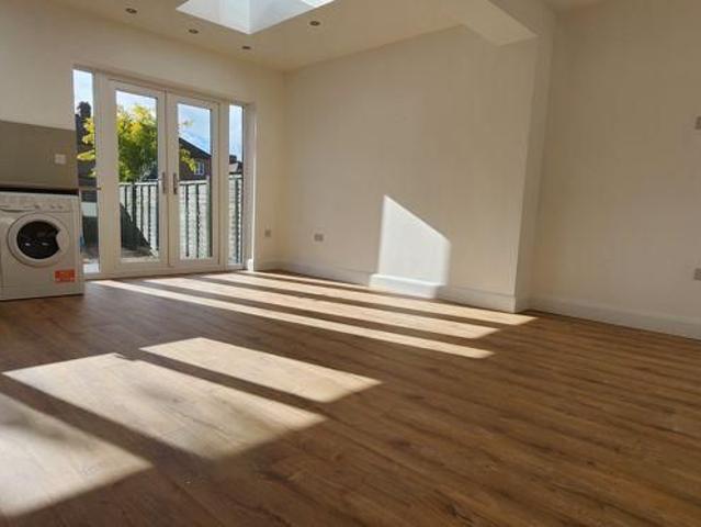 House for rent in Lower Edmonton, Greater London