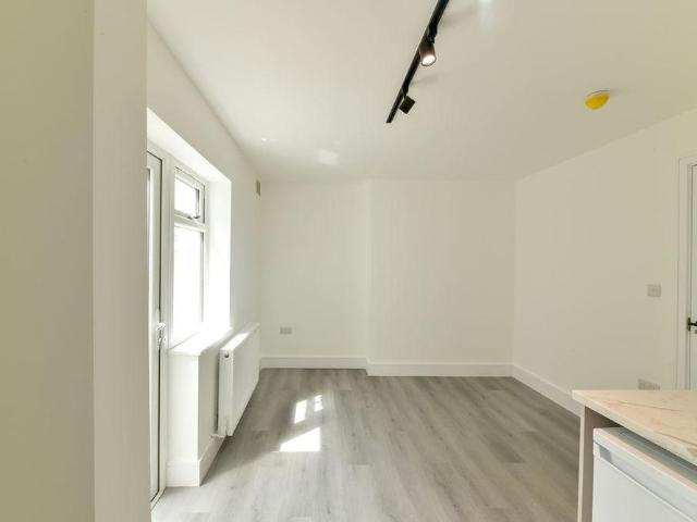 House for rent in Churchgate, Broxbourne