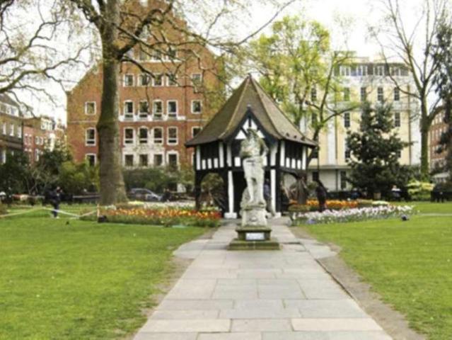 House for rent in Covent Garden, Victoria