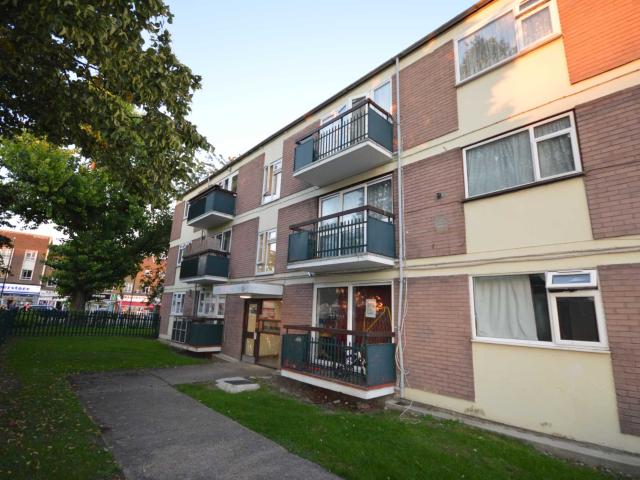 Apartment for rent in Hayes, Greater London
