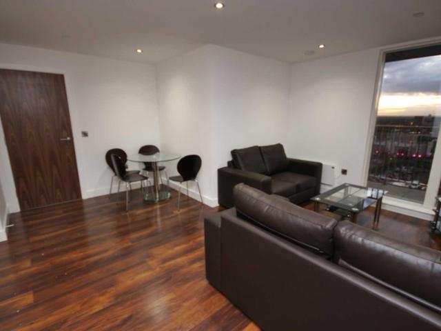 Apartment for rent in First Street, Manchester