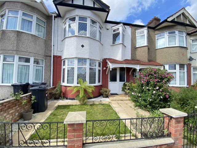 House for rent in Loxford, Seven Kings