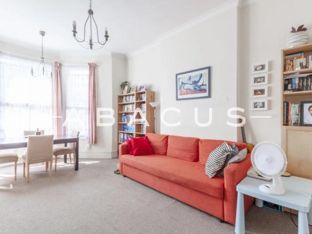 Apartment for rent in Kilburn, Greater London