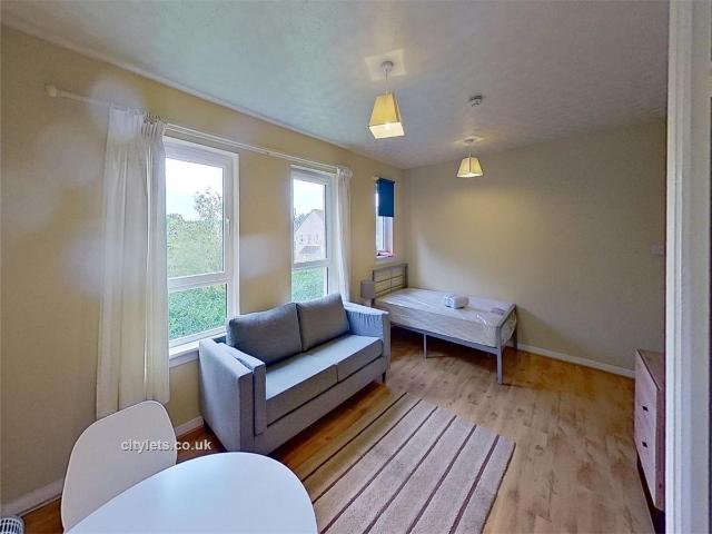 Apartment for rent in East Craigs, Scotland