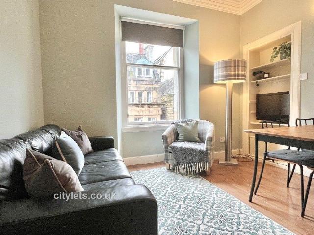 Apartment for rent in Gayfield, Broughton