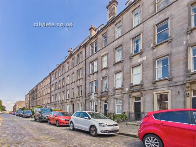 Apartment for rent in Broughton, Scotland