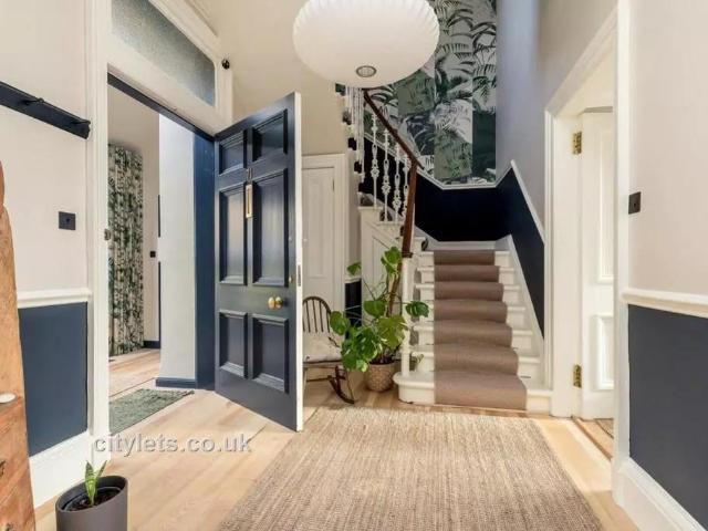 House for rent in Bruntsfield, Scotland