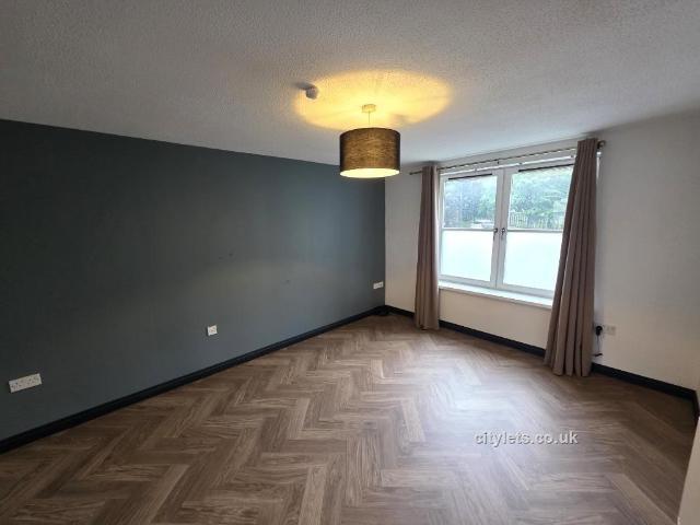 Apartment for rent in Woodside, Ballindoch