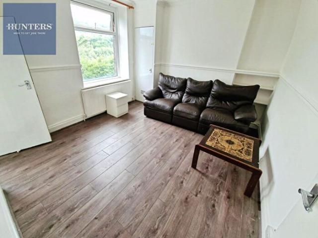 Apartment for rent in Pontypridd, Wales