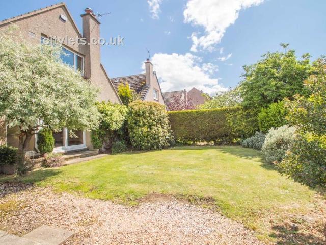 Apartment for rent in Comiston, Scotland