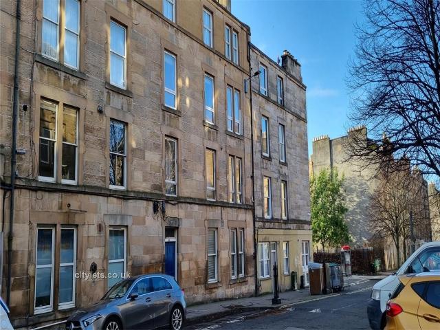 Apartment for rent in Hillside, Leith