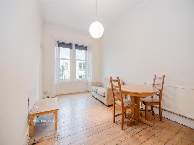Apartment for rent in Hillside, Leith