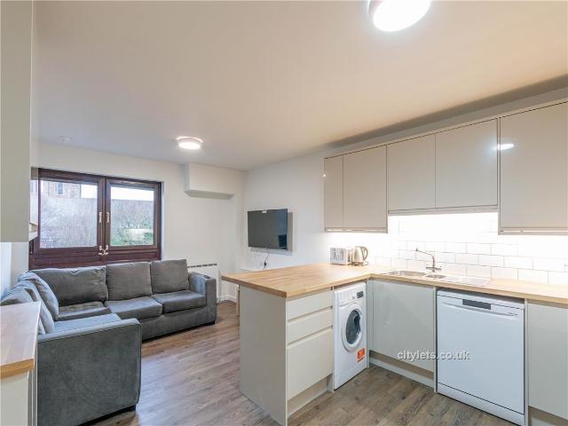 Apartment for rent in Merchiston, Scotland
