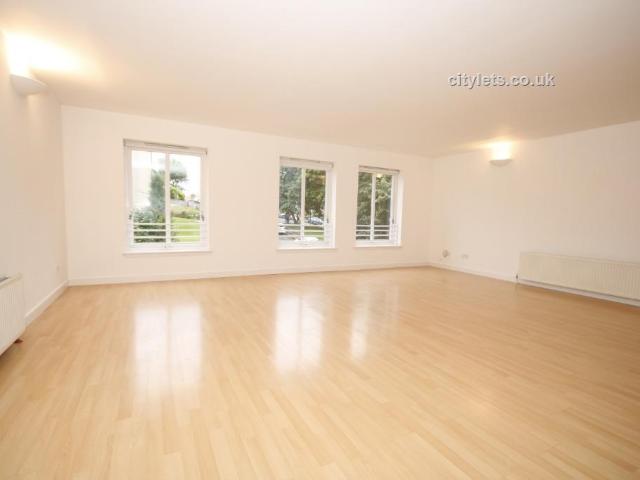 Apartment for rent in Broomhill, Scotland