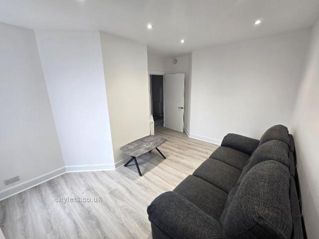 Apartment for rent in Sunnybank, Ballindoch