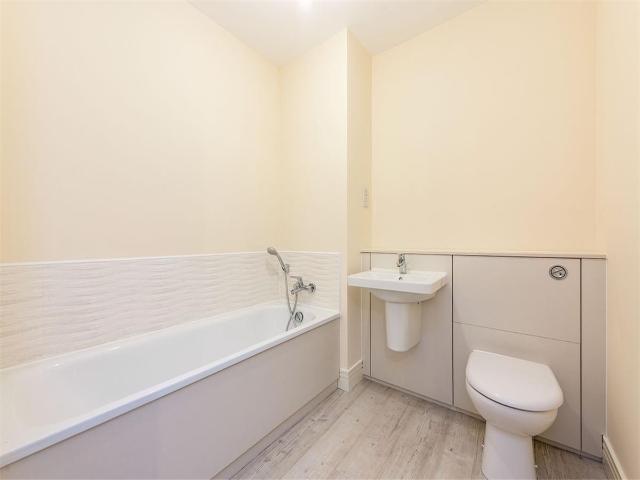 Apartment for rent in North Broomage, Larbert