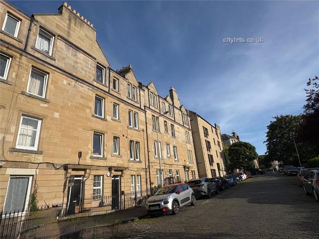 Apartment for rent in Hillside, Leith