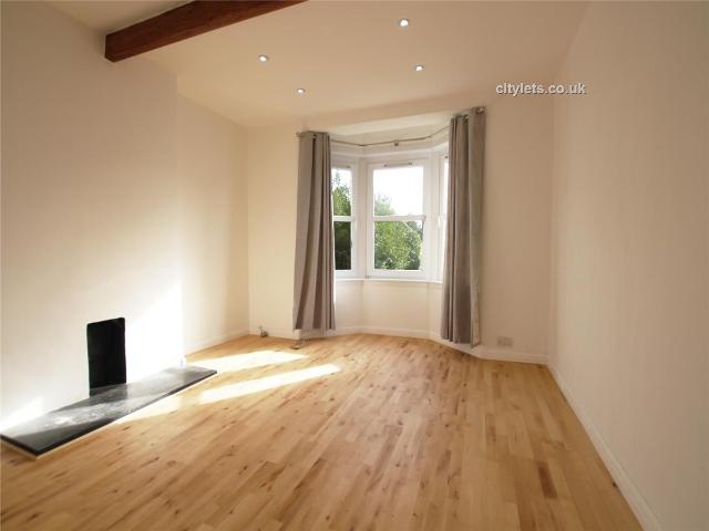House for rent in Maryhill Park, Summerston