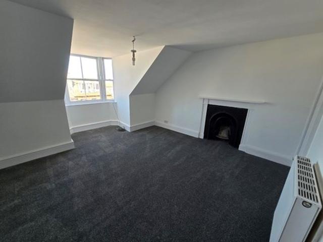 Apartment for rent in Montrose, Barracks