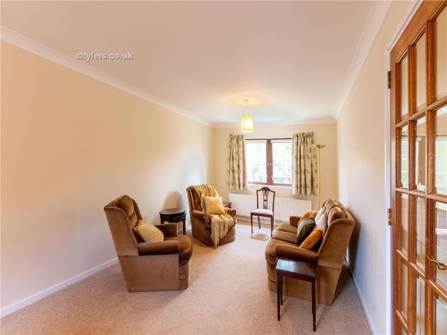 Apartment for rent in Comiston, Scotland