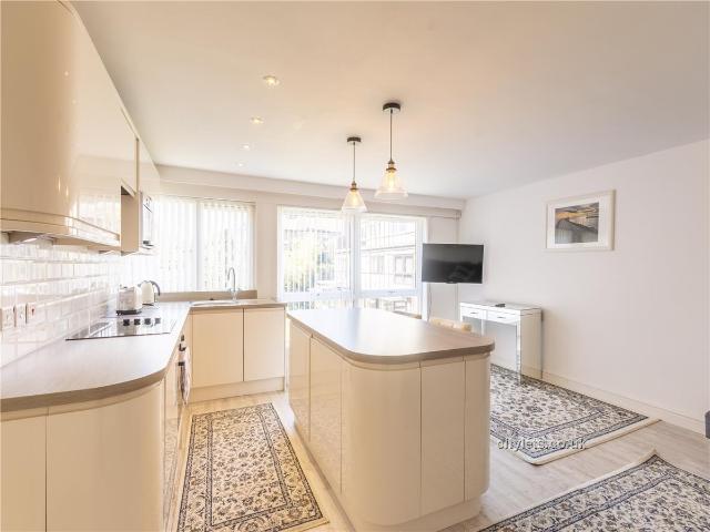 Apartment for rent in Braid Hills, Scotland