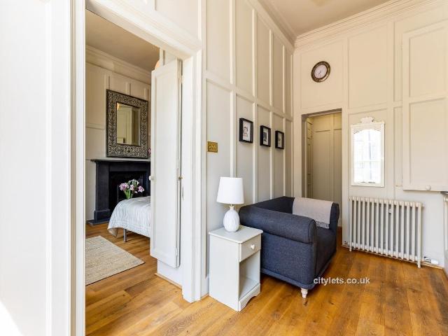Apartment for rent in Gayfield, Broughton