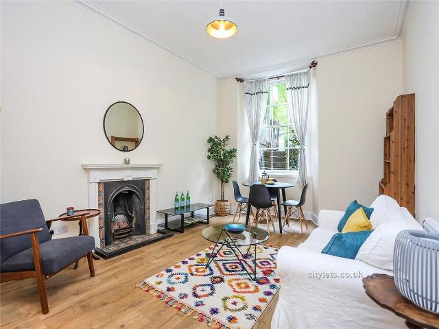 Apartment for rent in Broughton, Scotland