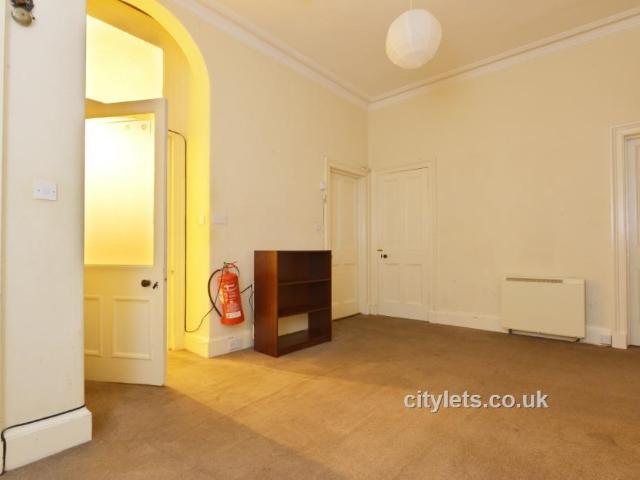 Apartment for rent in Southside, Scotland