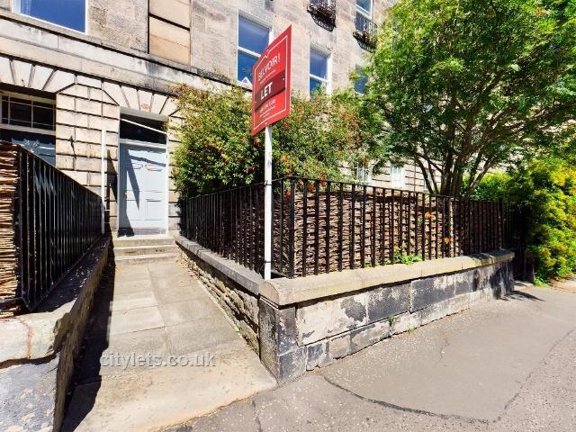 Apartment for rent in Southside, Scotland