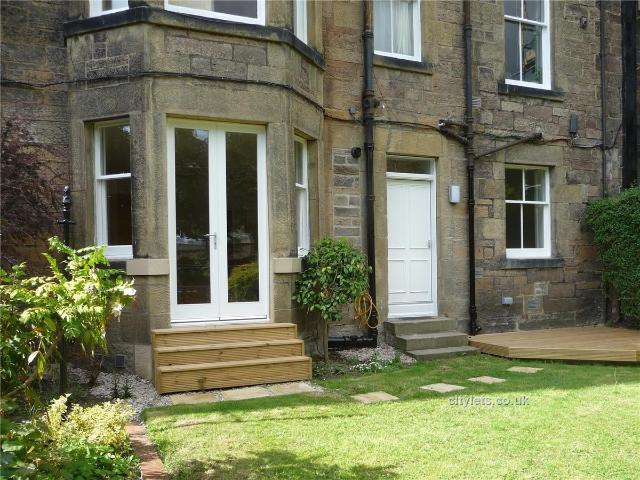 Apartment for rent in Mayfield, Newington