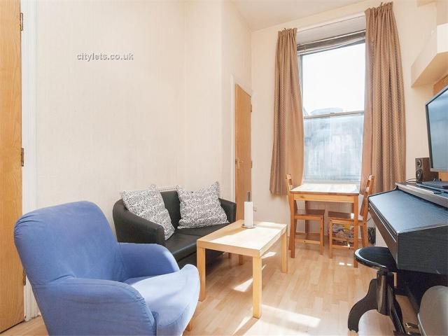 Apartment for rent in Mayfield, Newington