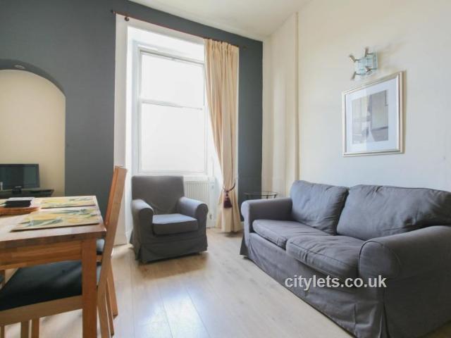 Apartment for rent in Canongate, Old Town