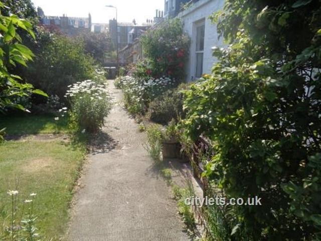 House for rent in Lorne, Leith