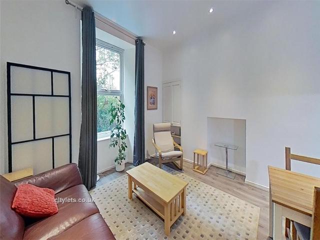 Apartment for rent in Merchiston, Scotland