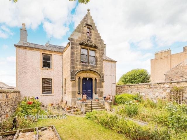 Apartment for rent in Marionville, Restalrig