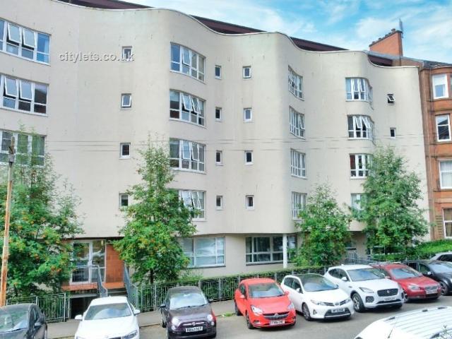 Apartment for rent in Shawmoss, Shawlands