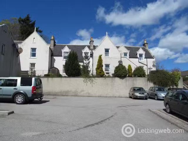 Apartment for rent in Station Town