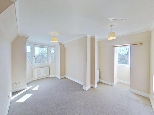 Apartment for rent in Trinity, Scotland