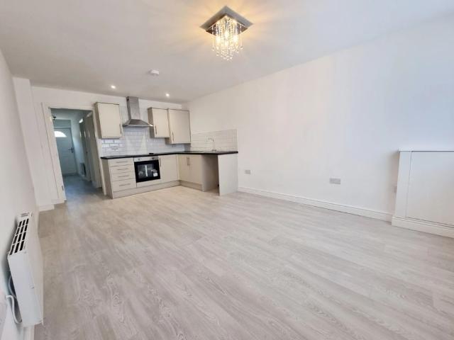 Apartment for rent in Worsley Brow, St Helens
