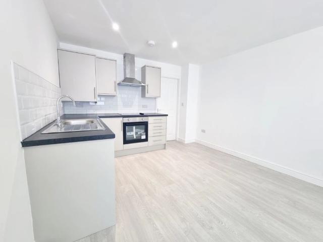 Apartment for rent in Worsley Brow, St Helens