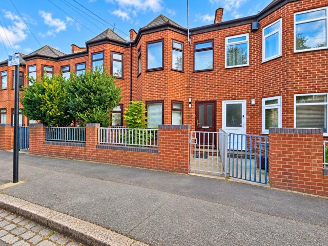 House for rent in London Borough of Newham, Greater London