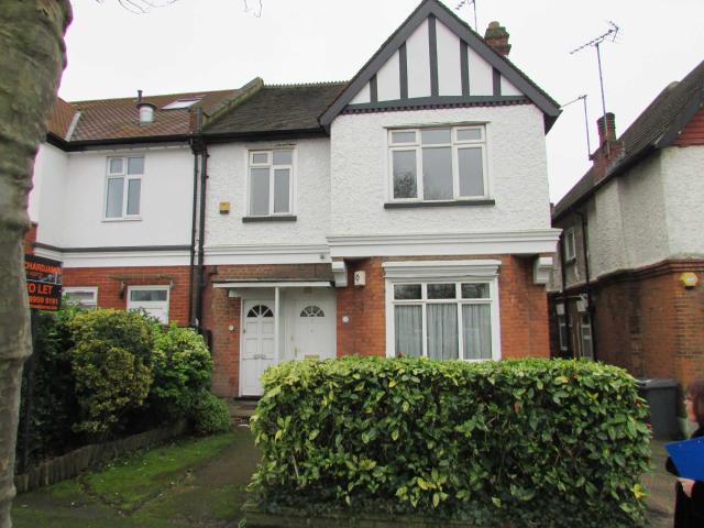 Apartment for rent in The Hale, Mill Hill