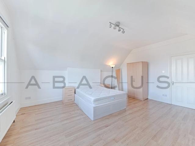 Apartment for rent in Kilburn, Greater London