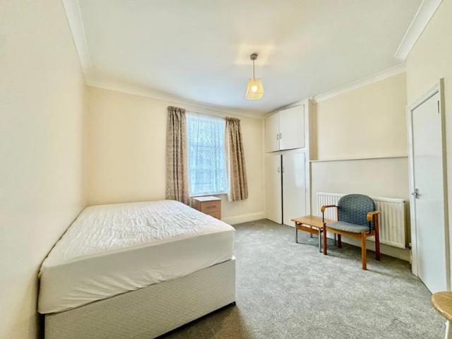 Room for rent in Harlesden, Greater London