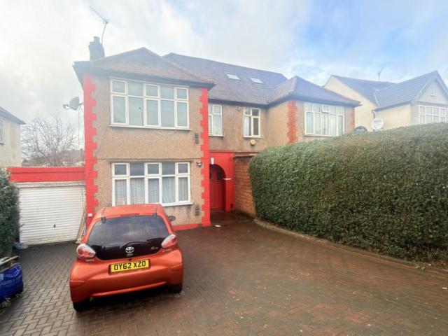 House for rent in Brondesbury, Greater London