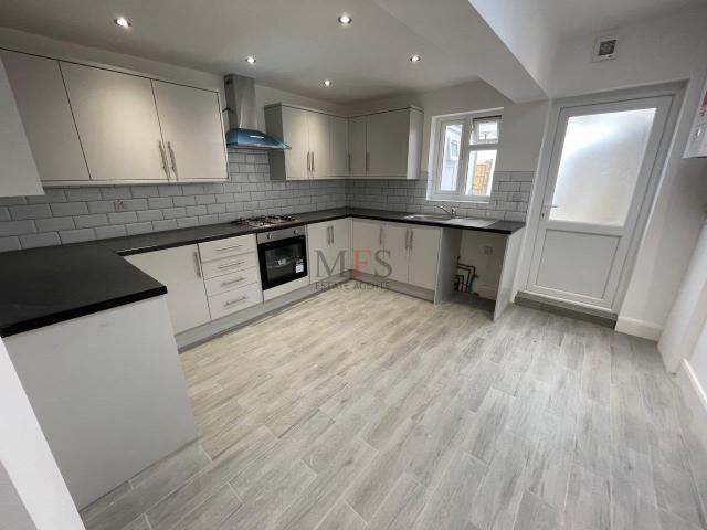 House for rent in London Borough of Ealing, Greater London
